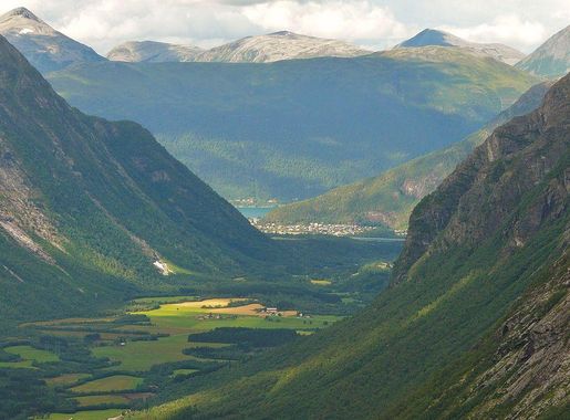 File:Isterdalen - August.JPG - Wikimedia Commons