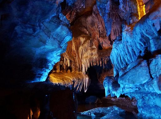 File:Ruby Falls, TN 9.15.15 (172).jpg - Wikimedia Commons