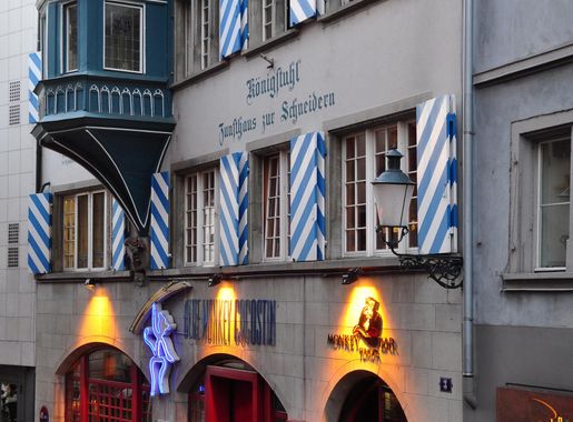 File:Zürich - Niederdorf - Stüssihofstatt IMG 1377.JPG - Wikimedia Commons