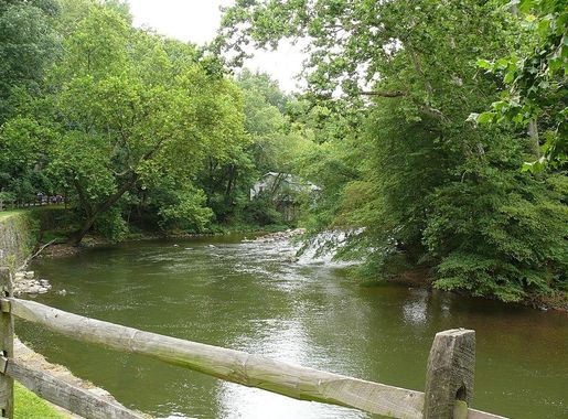 File:Brandywine Creek at the Hagley Museum.JPG - Wikimedia Commons