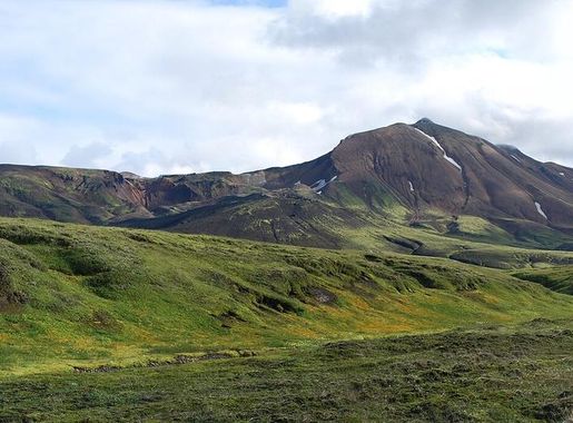 File:Rainbow Mountains in Landmannalaugar region - panorama (1).jpg -  Wikimedia Commons