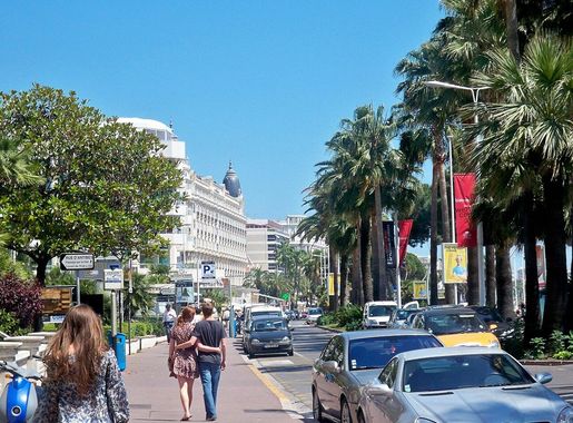 File:Cannes promenade.jpg - Wikipedia