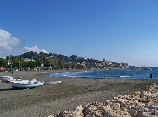 File:El Palo Beach.jpg - Wikimedia Commons
