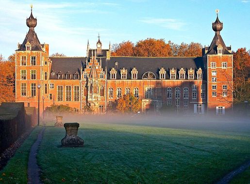 File:Castle Arenberg, Katholieke Universiteit Leuven adj.jpg - Wikipedia