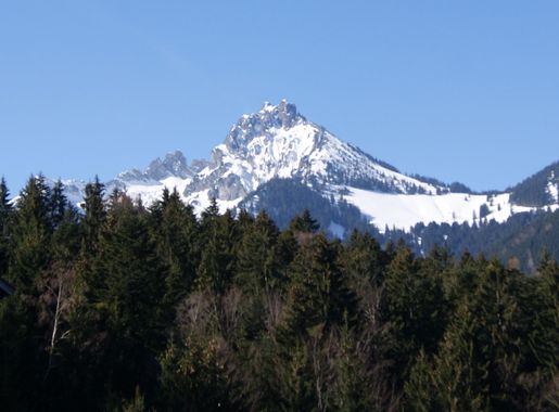 File:Frastanz-Drei Schwestern-01ASD.jpg - Wikimedia Commons
