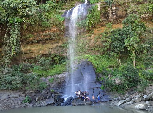 File:ঋজুক জলপ্রপাত.jpg - Wikimedia Commons