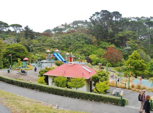 File:Wellington Botanic Garden playground 2015.JPG - Wikimedia Commons