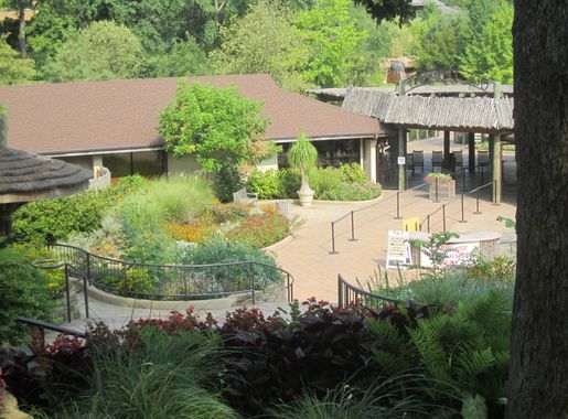 File:Caldwell Zoo, Tyler, TX, Photo 2 IMG 0548.JPG - Wikimedia Commons