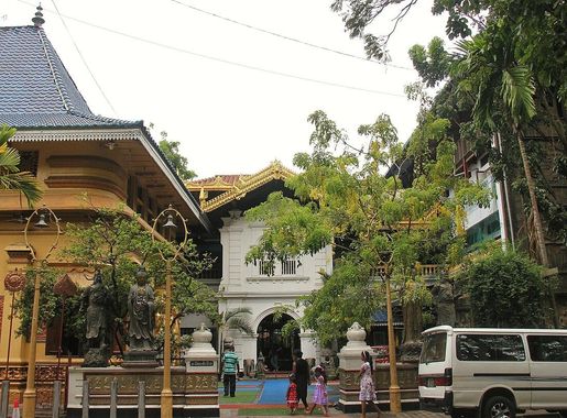 File:Gangaramaya Temple.JPG - Wikimedia Commons