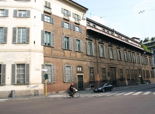 File:9003 - Milano - Corso Venezia - Palazzo Serbelloni, parte secentesca -  Foto Giovanni Dall'Orto 25-Apr-2007.jpg - Wikimedia Commons