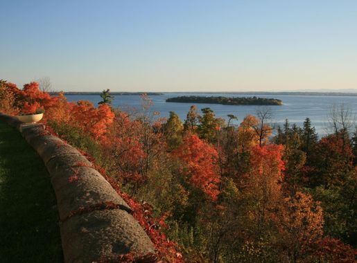 Файл:Crab Island from shore.jpg — Википедия