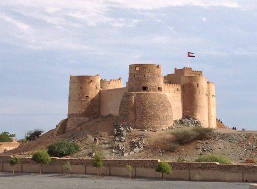File:Fujairah Fort UAE.jpg - Wikimedia Commons