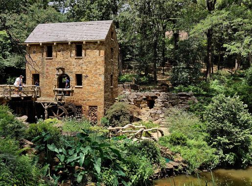 File:Pugh's Mill, aka The Old Mill, North Little Rock, AR.jpg - Wikimedia  Commons