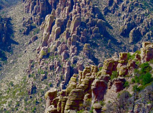 File:Chiricahua National Monument ridge of countless vertical rock  formations.jpg - Wikimedia Commons