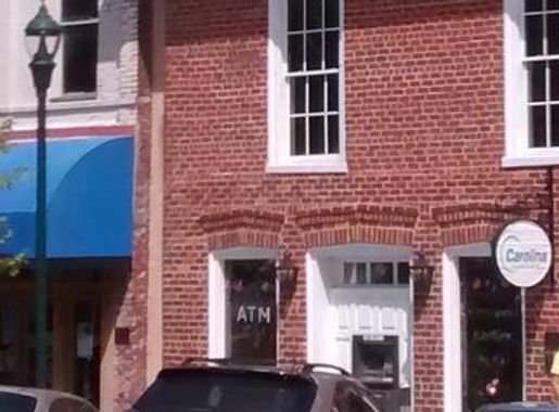 File:Hendersonville (North Carolina) banner Main Street.jpg - Wikimedia  Commons