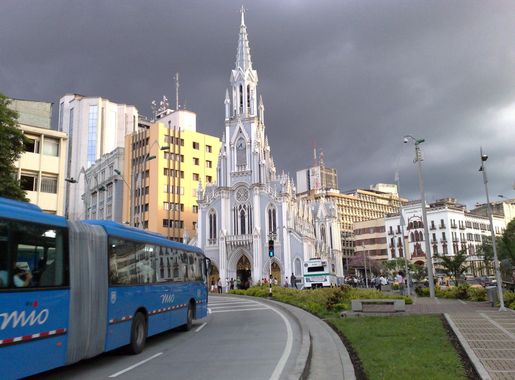 File:Iglesia La Ermita en Cali, Colombia.jpg - Wikimedia Commons