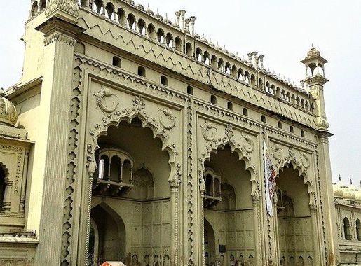 File:The Entrance Gate of Bara Imambara Lucknow Uttar Pradesh DSC 00015.jpg  - Wikimedia Commons