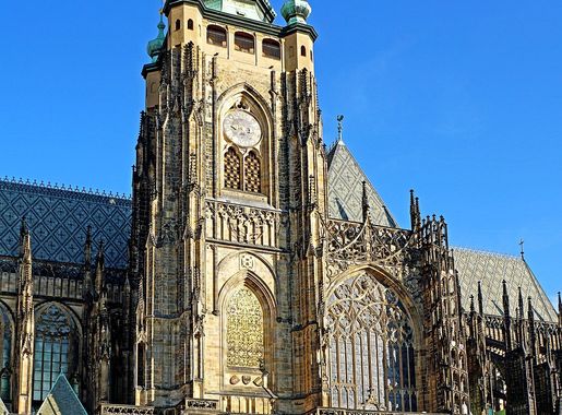File:Czech-03758 - South Side of St. Vitus Cathedral (32637395700).jpg -  Wikimedia Commons