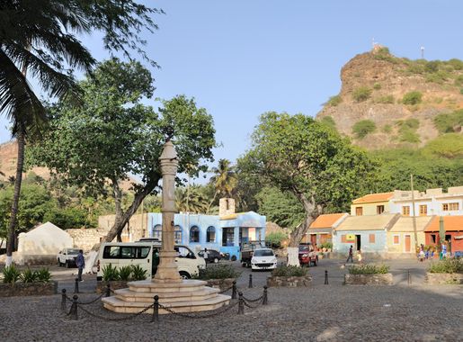 File:Cidade Velha Pelourinho square b 2011.jpg - Wikipedia