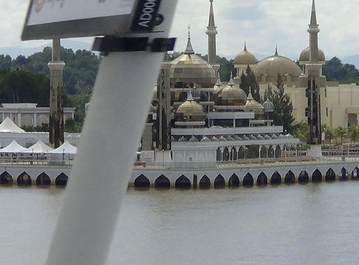File:MASJID KRISTAL TERENGGANU 1.JPG - Wikimedia Commons