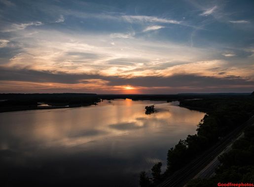 File:Sunset Over The Mississippi (155492469).jpeg - Wikimedia Commons