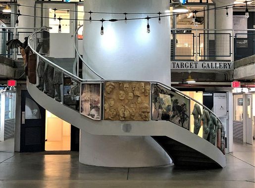 File:2021 Torpedo Factory Art Center interior, staircase.jpg - Wikimedia  Commons