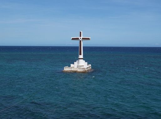 File:Sunken cemetery Camiguin.jpg - Wikimedia Commons