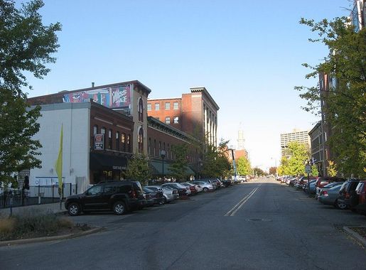 File:Massachusetts Avenue Commercial District.jpg - Wikimedia Commons
