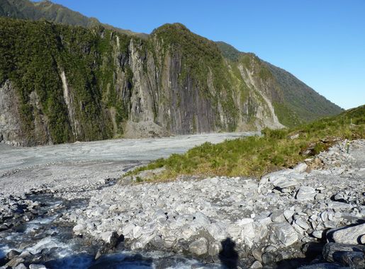 File:Fox Glacier, New Zealand (3).JPG - Wikimedia Commons