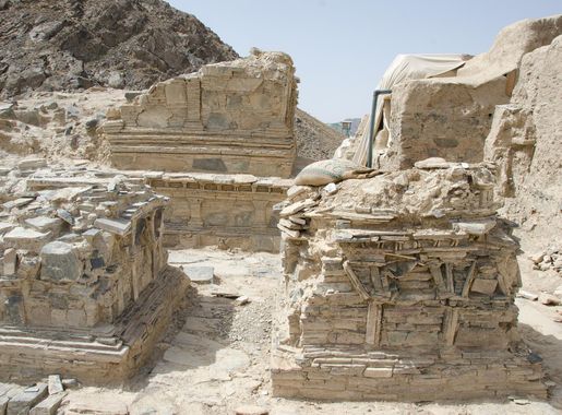 File:Mes Aynak temple.JPG - Wikipedia