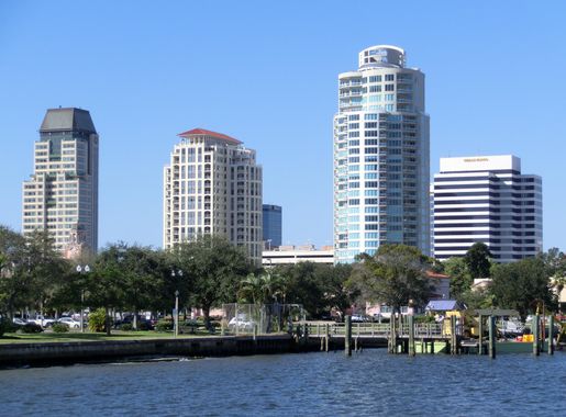 File:Downtown St. Petersburg Florida from Spa Beach Park.JPG - Wikimedia  Commons