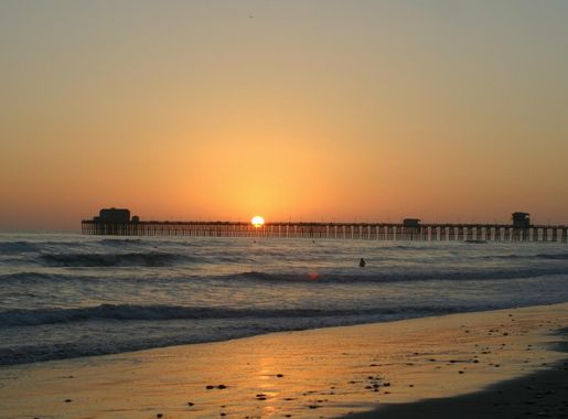 File:Oceanside-pier.JPG - Wikimedia Commons