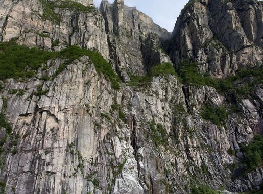 File:Preikestolen, view from below - Norway - panoramio.jpg - Wikimedia  Commons
