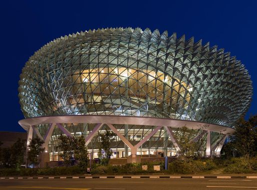 File:Esplanade Theatres on the Bay Singapore at blue hour.jpg - Wikimedia  Commons