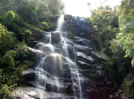 Ficheiro:Cachoeira Véu da Noiva.jpg – Wikipédia, a enciclopédia livre