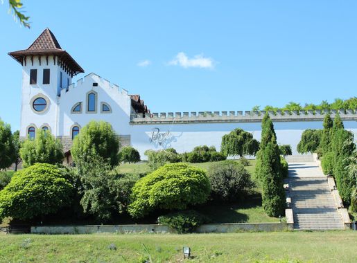 File:Purcari.jpg - Wikimedia Commons