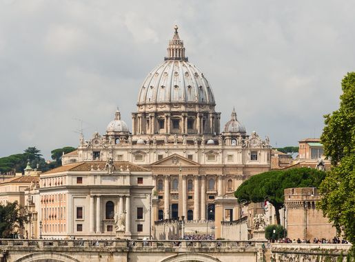 File:Saint Peter's Basilica facade, Rome, Italy.jpg - Wikipedia