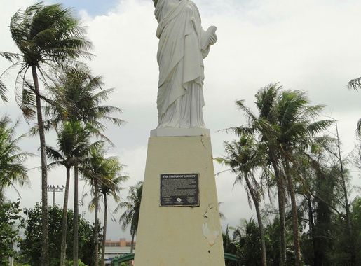 File:Statue of Liberty (Guam) - DSC01325.JPG - Wikimedia Commons