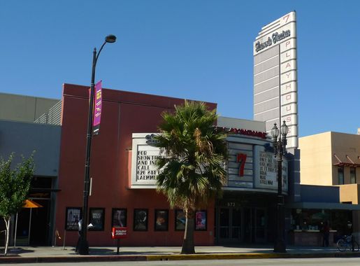 File:Laemmle Playhouse 7.jpg - Wikimedia Commons