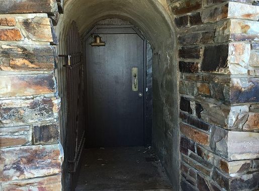 File:2015-01-14 13 07 09 Artificial entrance to Lehman Caves in Great Basin  National Park, Nevada.JPG - Wikimedia Commons
