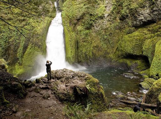 File:Wahclellafalls.jpg - Wikimedia Commons