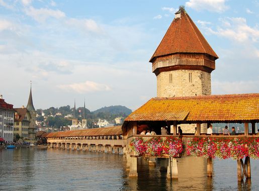 File:Kapellbruecke.JPG - Wikimedia Commons