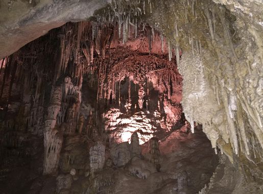 File:2015-01-14 13 31 39 Rock formations within Lehman Caves in Great Basin  National Park, Nevada.JPG - Wikimedia Commons