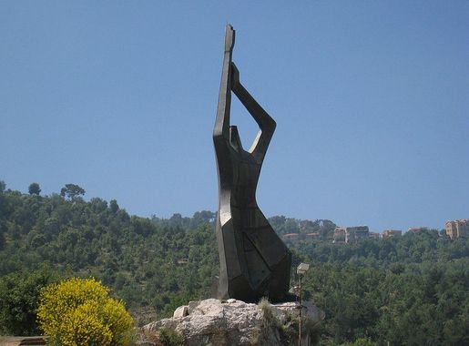 File:The Armenian Genocide memorial in Bikfaya (closer angle).JPG -  Wikipedia
