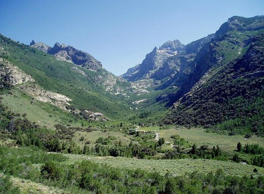 File:Lamoille Canyon, Ruby Mountains, Nevada - panoramio.jpg - Wikimedia  Commons