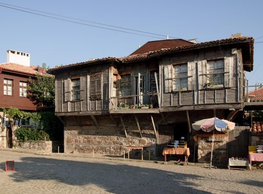 File:Old town Sozopol.jpg - Wikimedia Commons