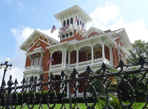 File:Belvedere Mansion.jpg - Wikimedia Commons