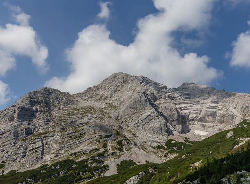 File:Hochtor, Gesäuse National Park, Ennstaler Alpen, Austria.jpg -  Wikimedia Commons