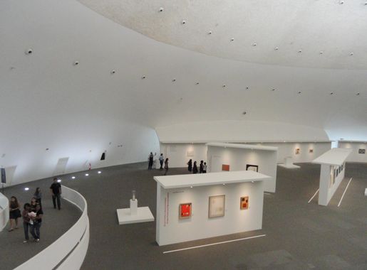 Ficheiro:Interior, Museu Nacional Honestino Guimarães - DSC00029.JPG –  Wikipédia, a enciclopédia livre