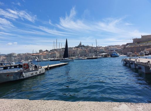 File:Marseille le vieux port.jpg - Wikimedia Commons
